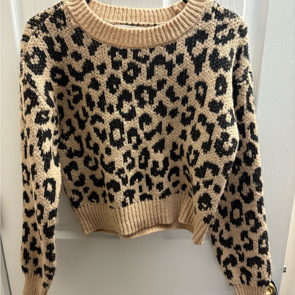 No Boundaries Animal Print Cropped Sweater XS/S